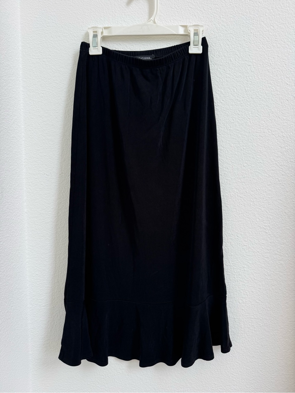 Vintage Notations black midi skirt